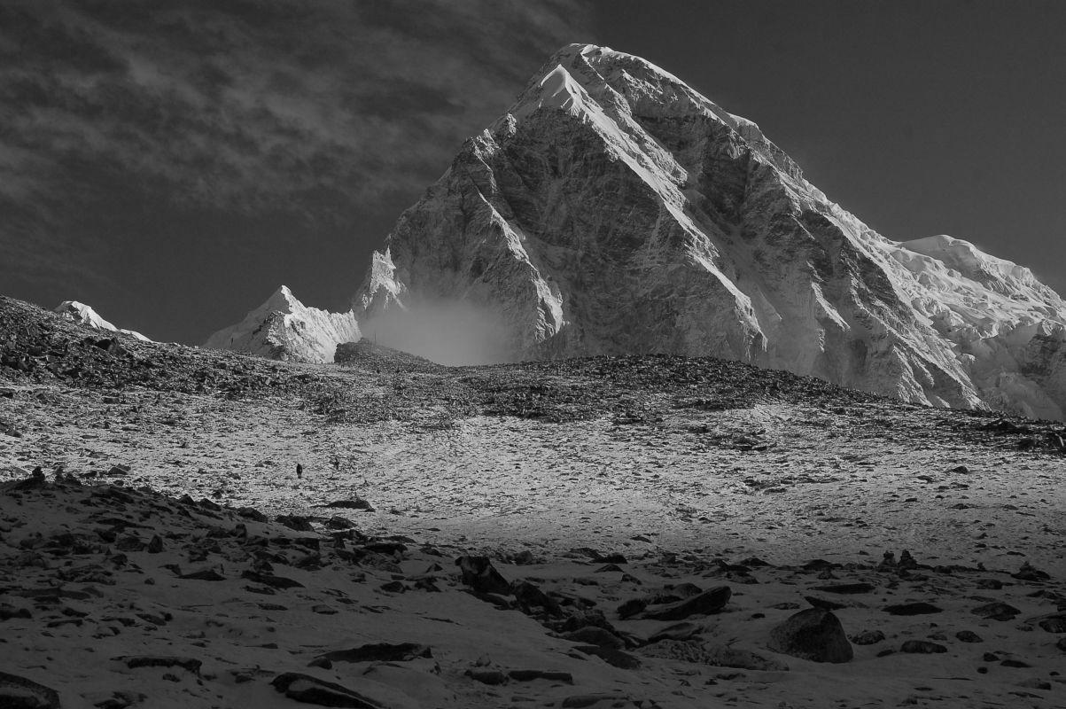 [TANIE BILETY DO NEPALU – Trzy Przełęcze Khumbu]